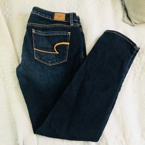 American Eagle Skinny Jeans size 6 short